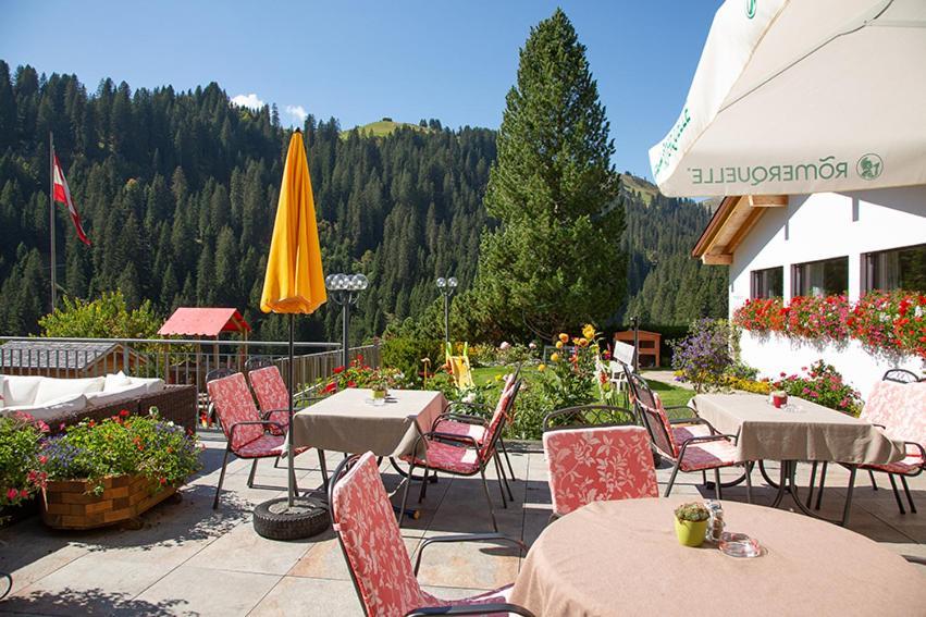 דאמואלס Hotel Alpenblume מראה חיצוני תמונה