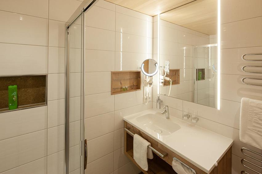 דאמואלס Hotel Alpenblume מראה חיצוני תמונה