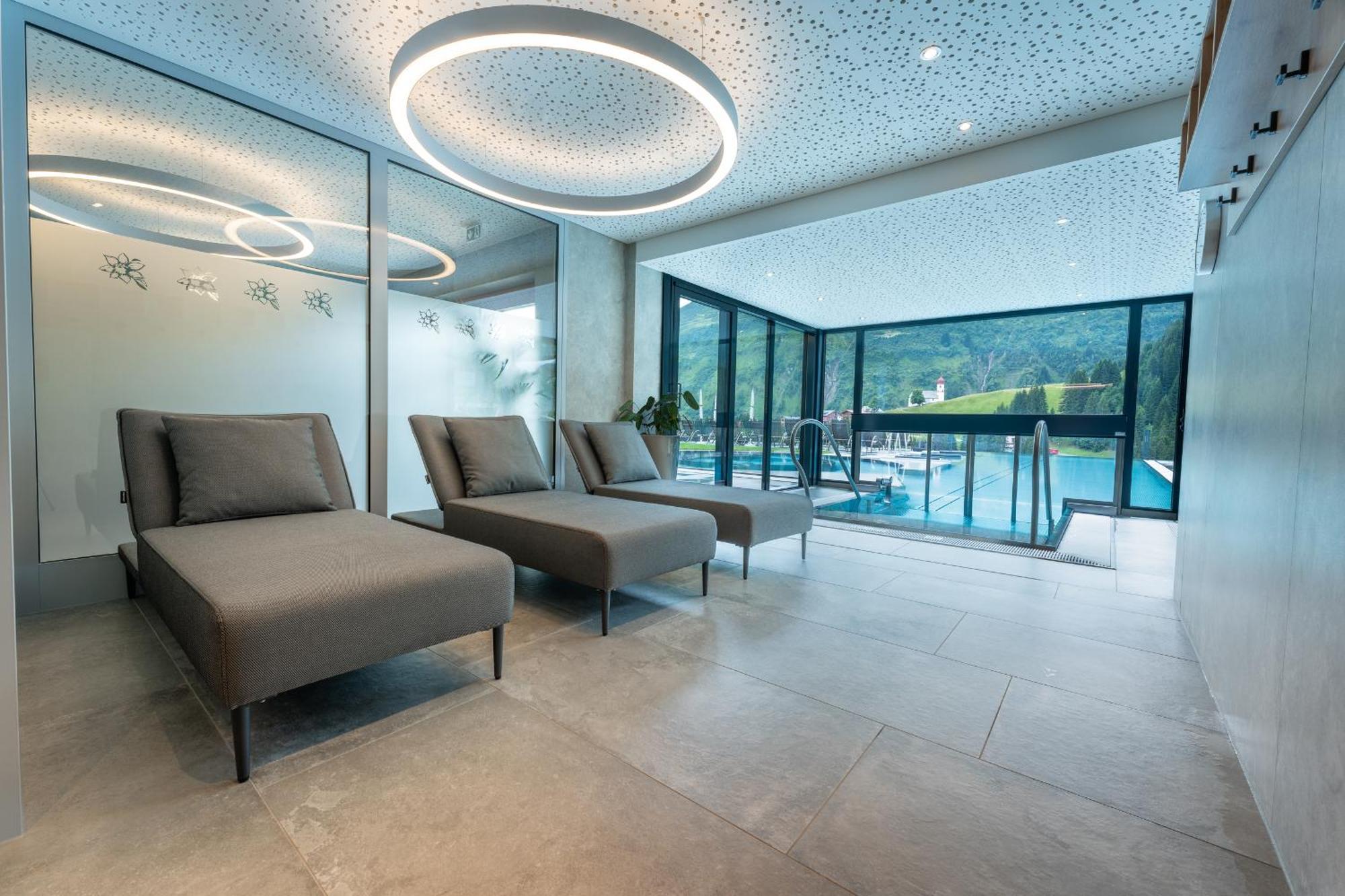 דאמואלס Hotel Alpenblume מראה חיצוני תמונה