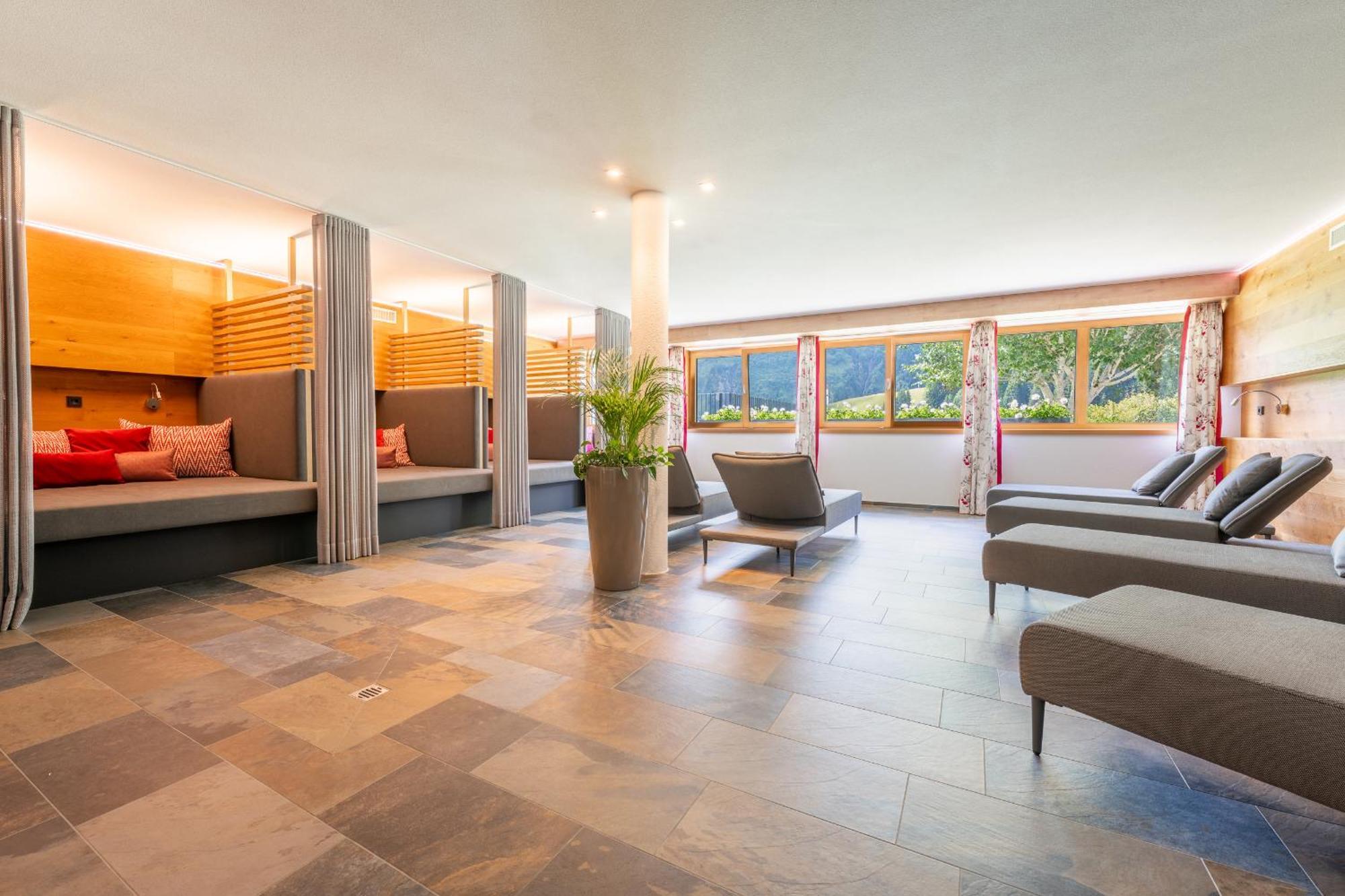 דאמואלס Hotel Alpenblume מראה חיצוני תמונה
