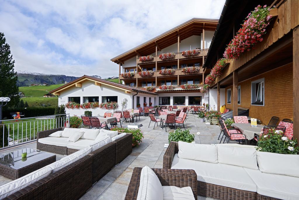 דאמואלס Hotel Alpenblume מראה חיצוני תמונה