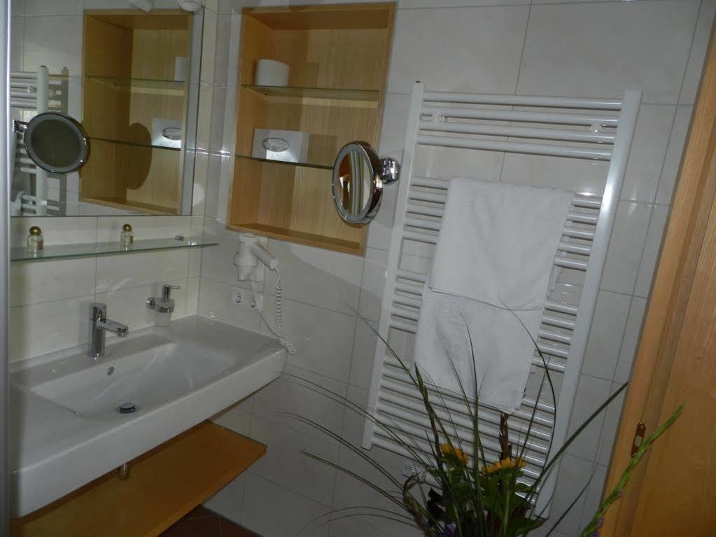 דאמואלס Hotel Alpenblume מראה חיצוני תמונה